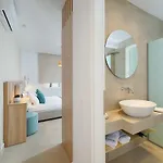 Sentimento Sea Breeze Hotell