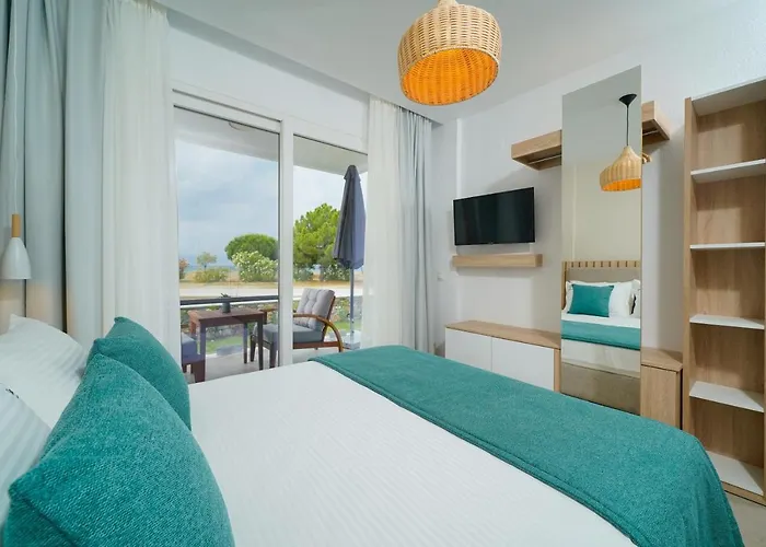 Sentimento Sea Breeze Hotel *