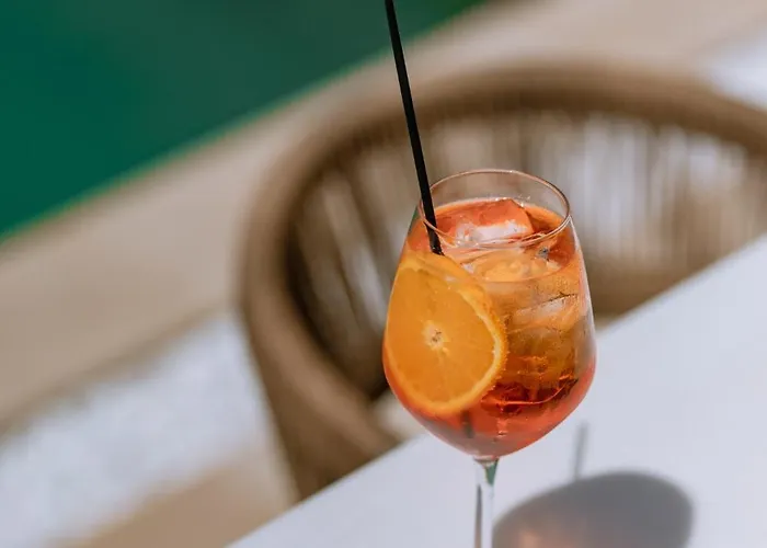 Sentimento Sea Breeze Hotel *