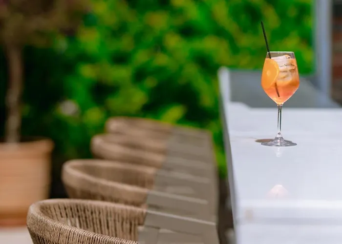 Sentimento Sea Breeze Hotel *